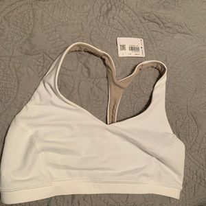 Brand new arise bra with detached tags and pads